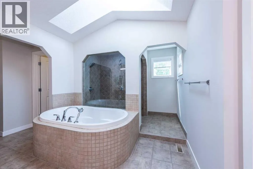 35 Aspen Stone Way SW