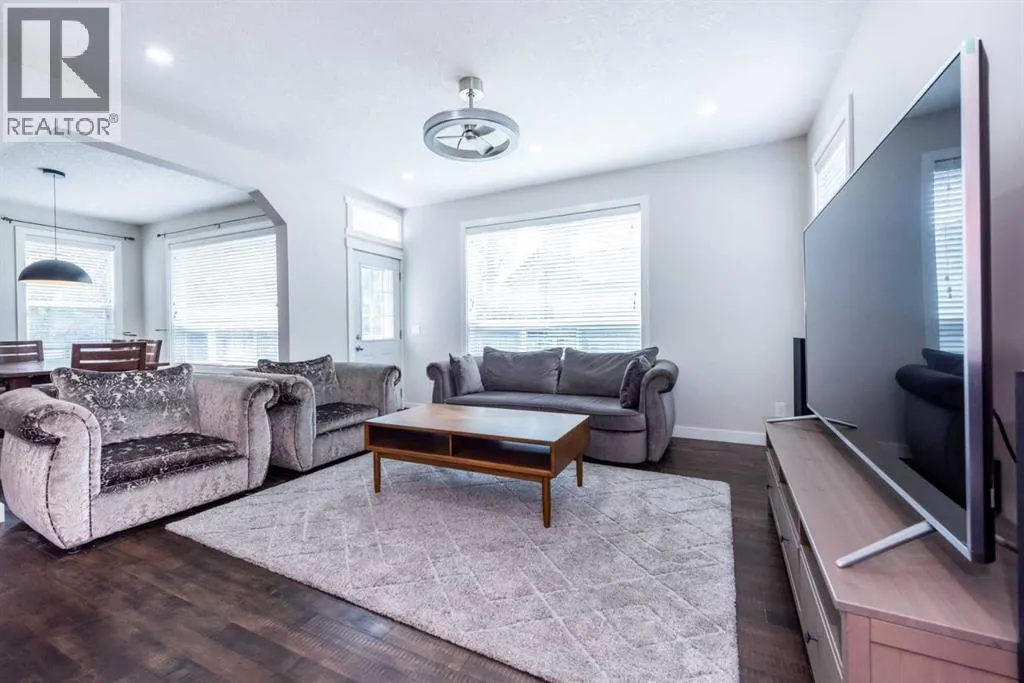 35 Aspen Stone Way SW