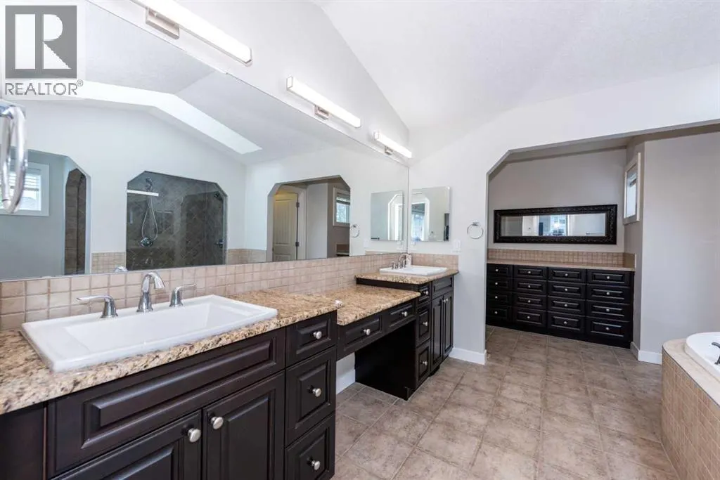 35 Aspen Stone Way SW