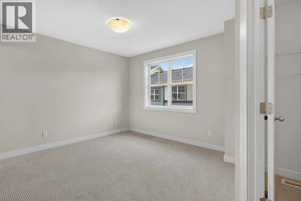1106 Mckenzie Towne Row SE