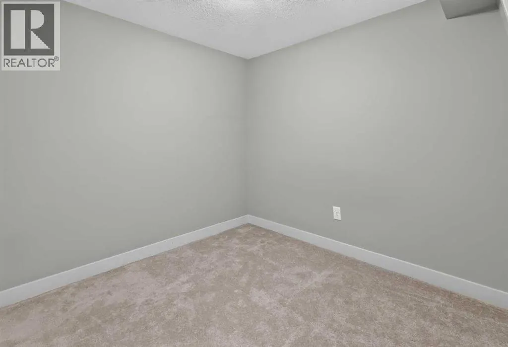313, 130 AUBURN MEADOWS View SE