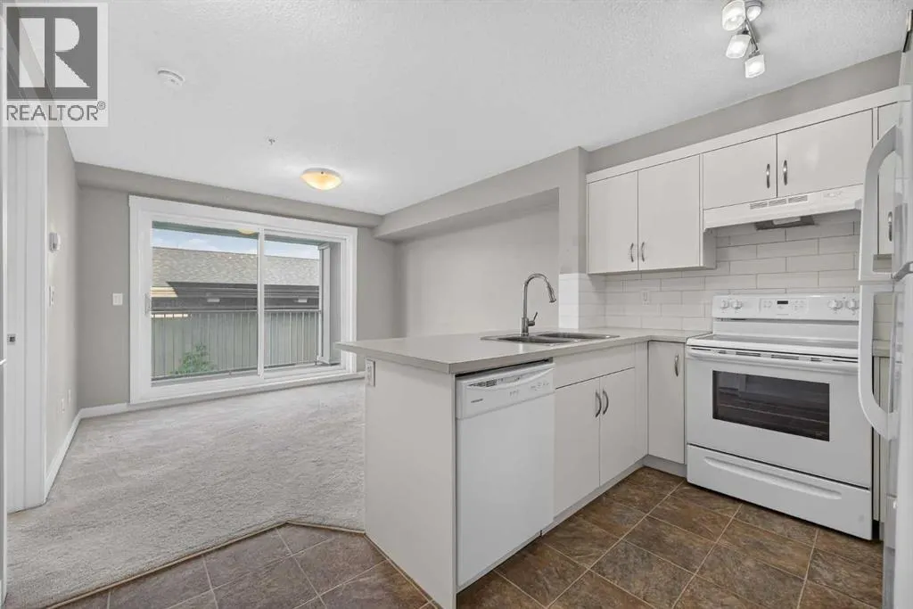 313, 130 AUBURN MEADOWS View SE