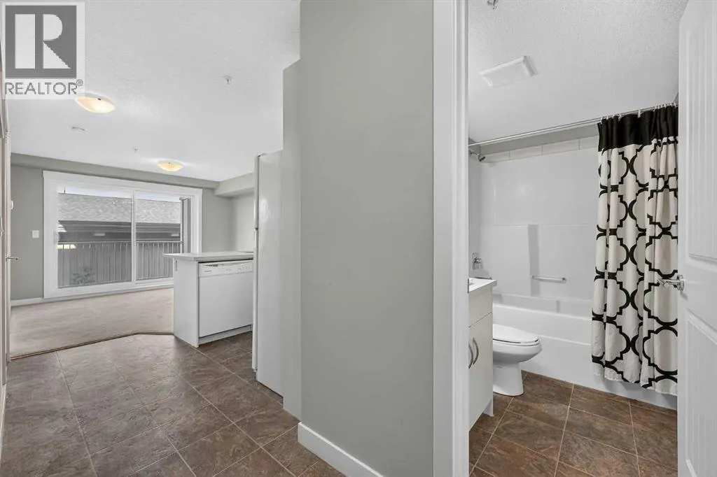 313, 130 AUBURN MEADOWS View SE
