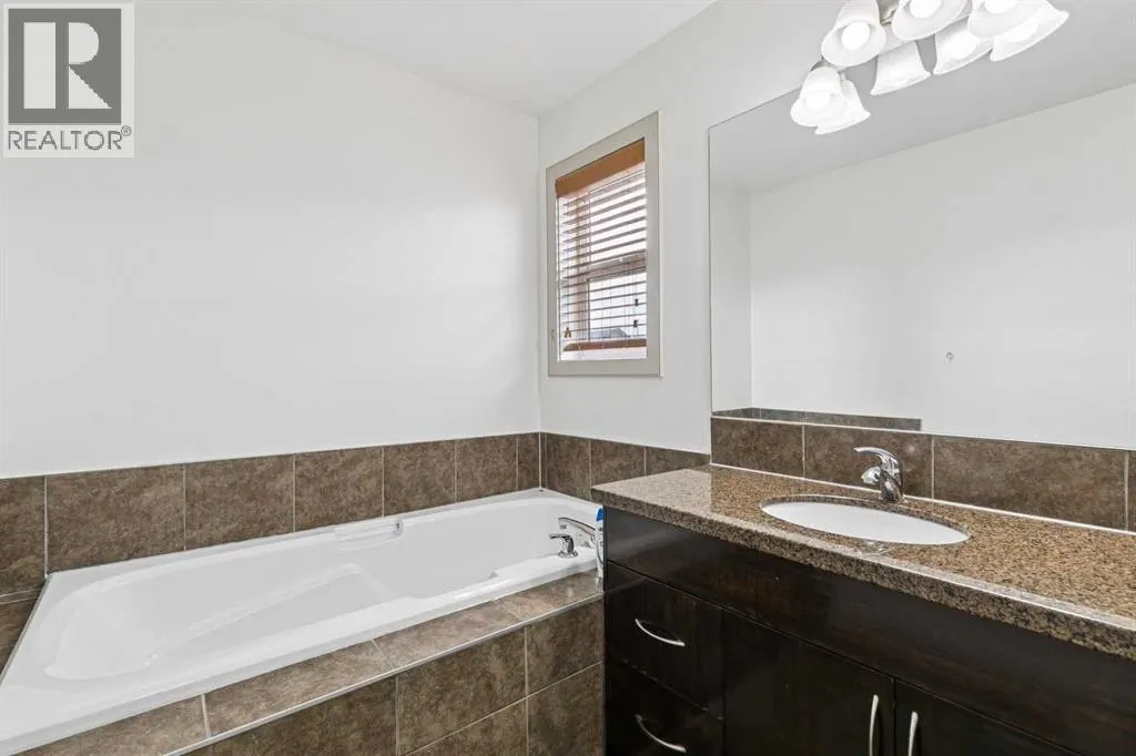 67 Everwoods Park SW