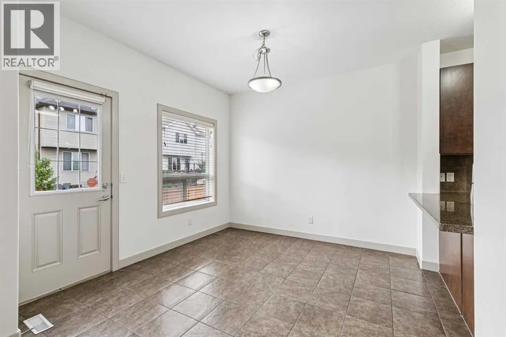67 Everwoods Park SW