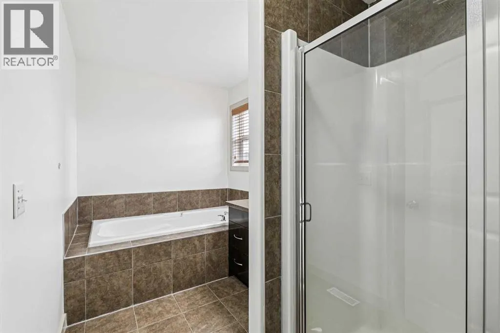 67 Everwoods Park SW