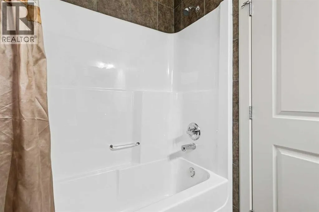 67 Everwoods Park SW