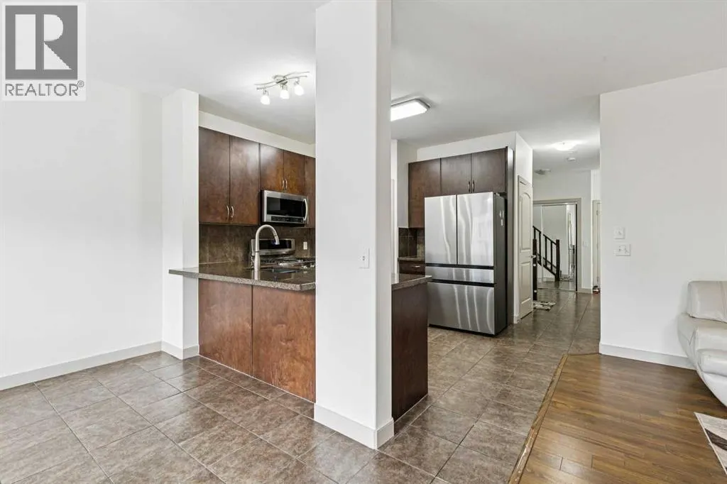67 Everwoods Park SW