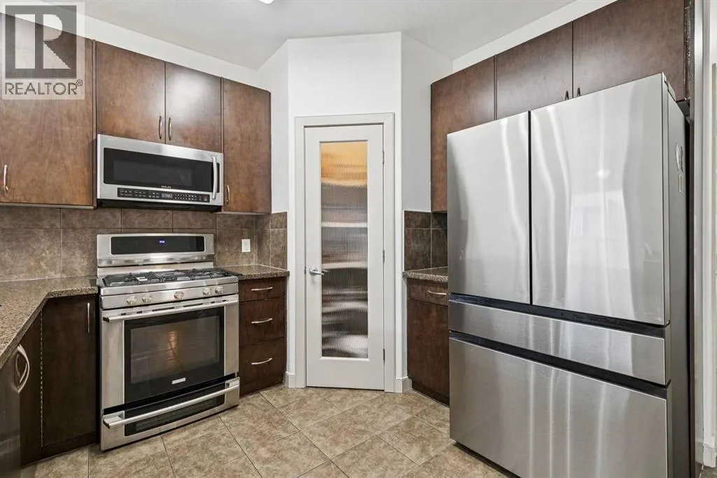 67 Everwoods Park SW
