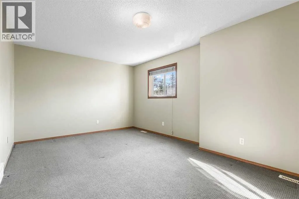 51 Eversyde Court SW