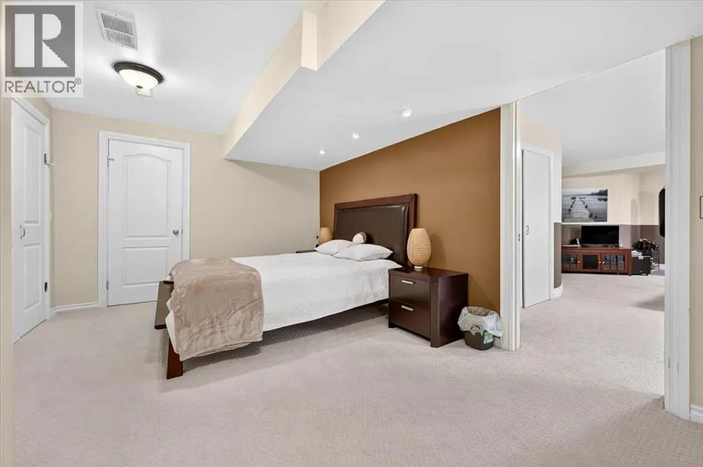 234 Elmont Bay SW