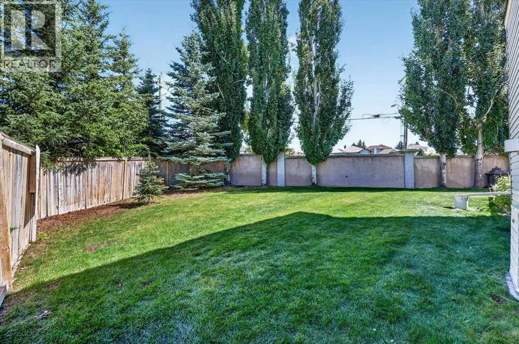 234 Elmont Bay SW