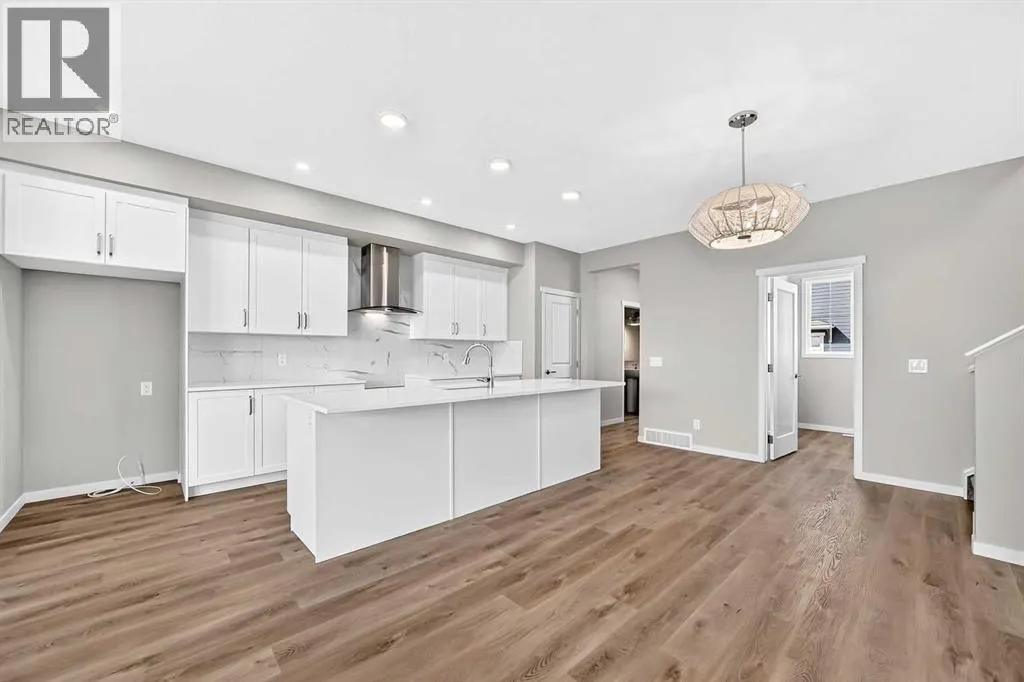 1302 Mahogany Boulevard SE