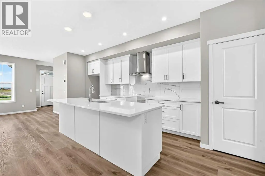 1302 Mahogany Boulevard SE