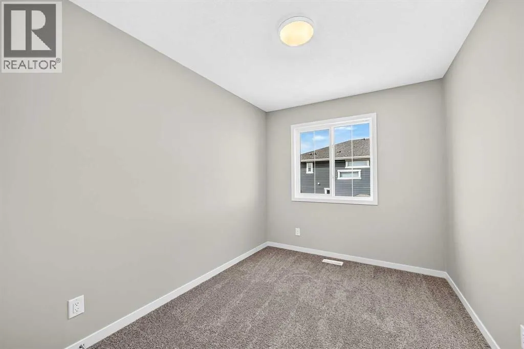 1302 Mahogany Boulevard SE