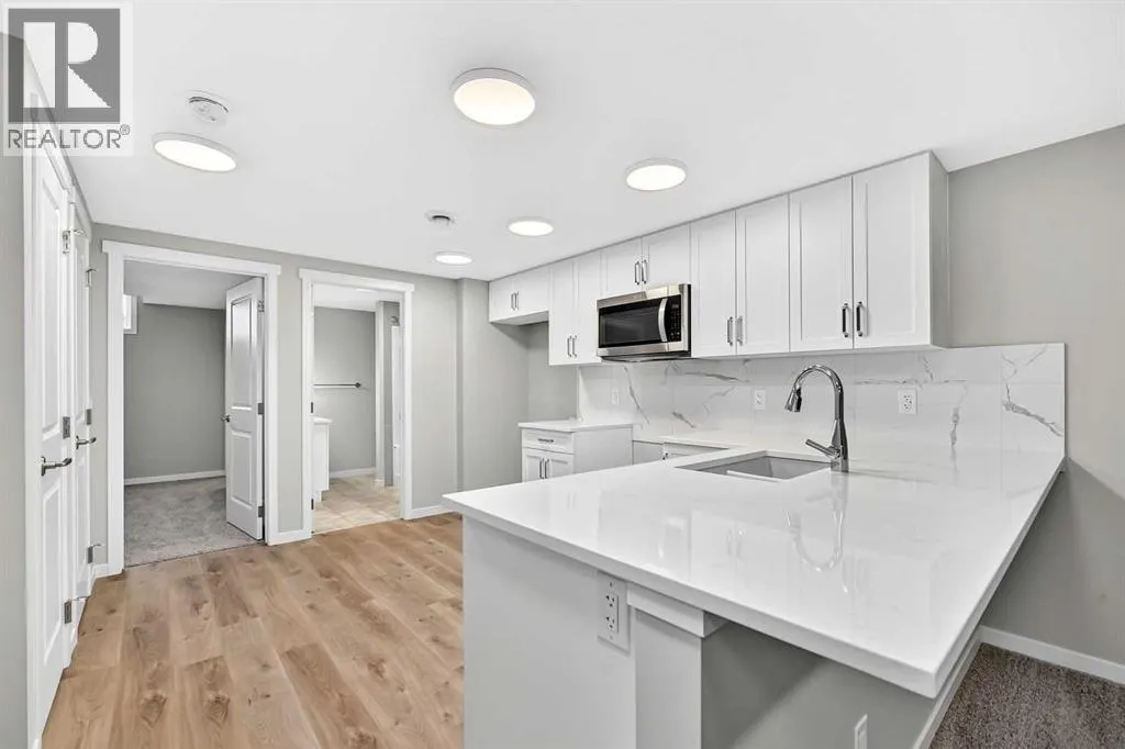1302 Mahogany Boulevard SE