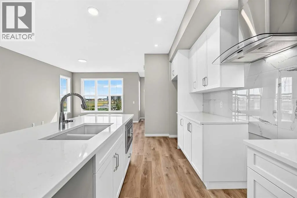 1302 Mahogany Boulevard SE