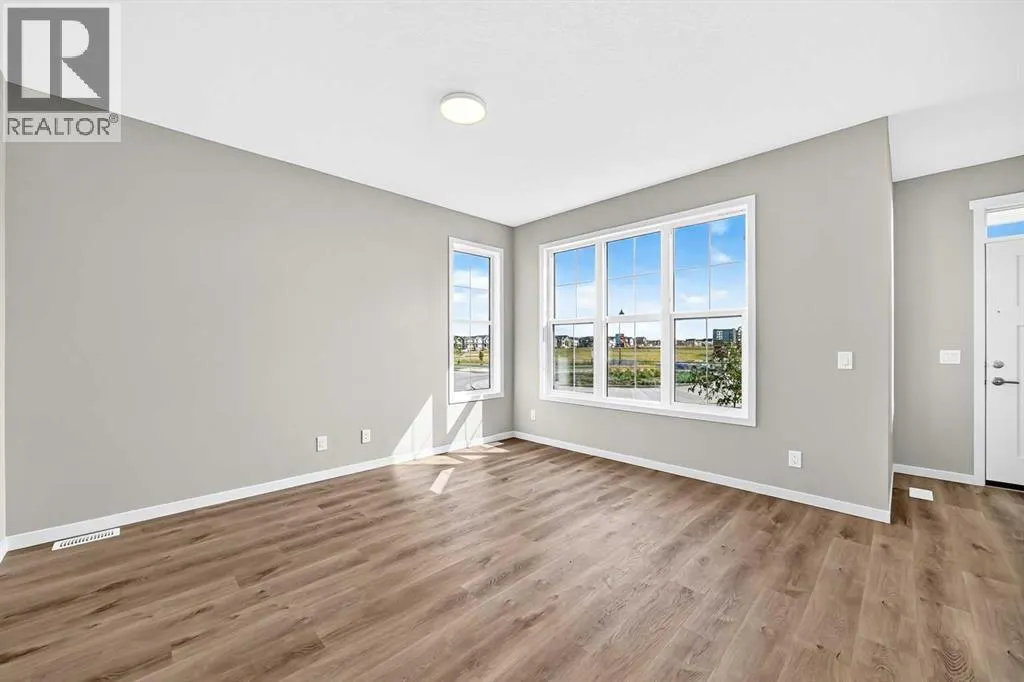 1302 Mahogany Boulevard SE