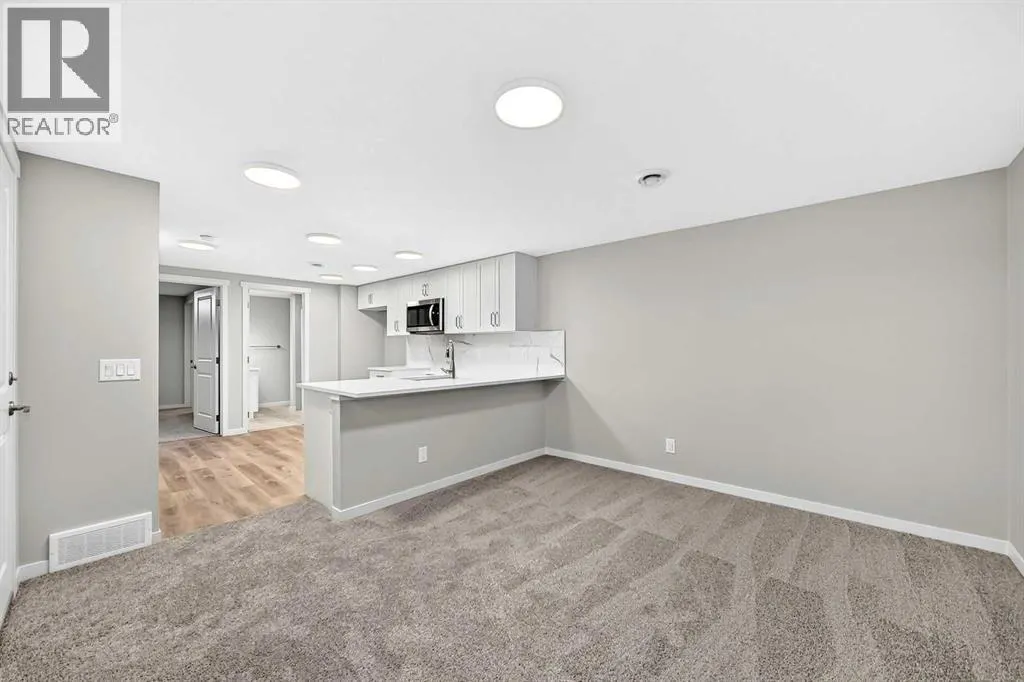 1302 Mahogany Boulevard SE