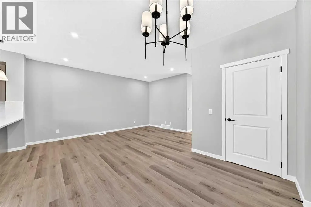 72 Mercado Road SE