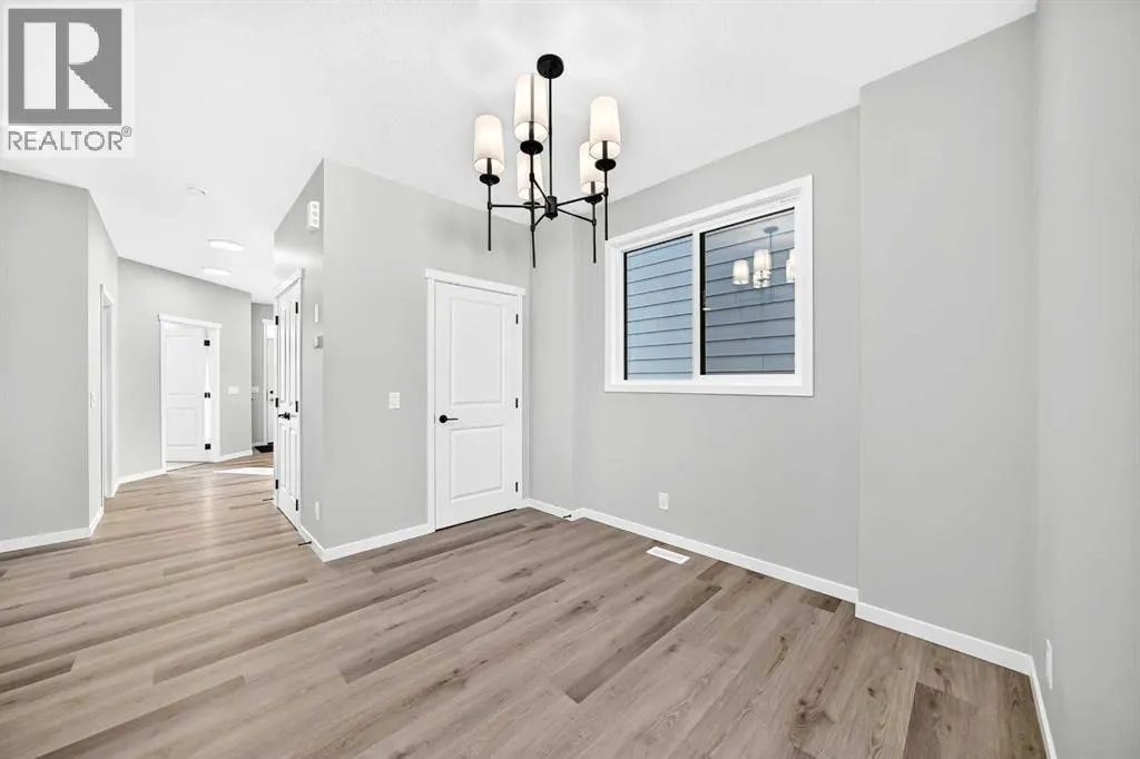 72 Mercado Road SE