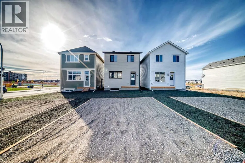 72 Mercado Road SE