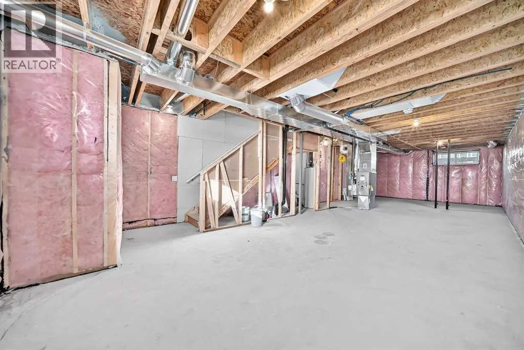 72 Mercado Road SE