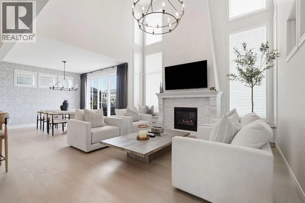 10 Legacy Woods Crescent SE