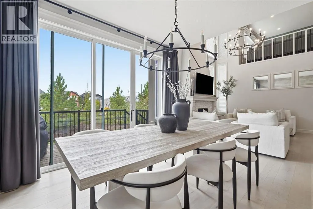 10 Legacy Woods Crescent SE