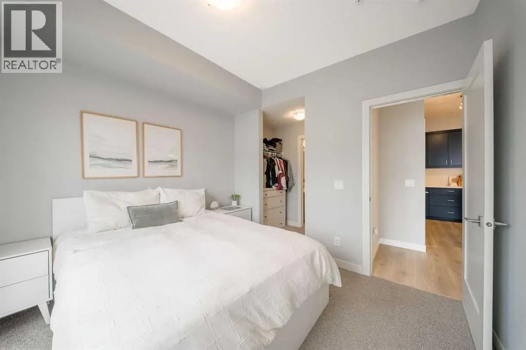 305, 100 Auburn Meadows Manor SE