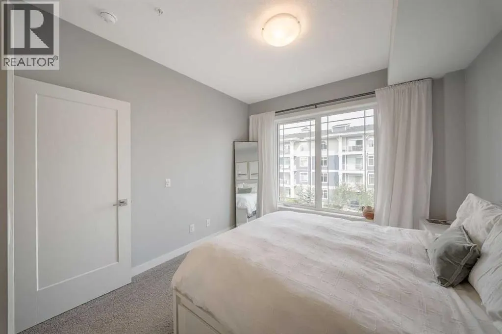 305, 100 Auburn Meadows Manor SE