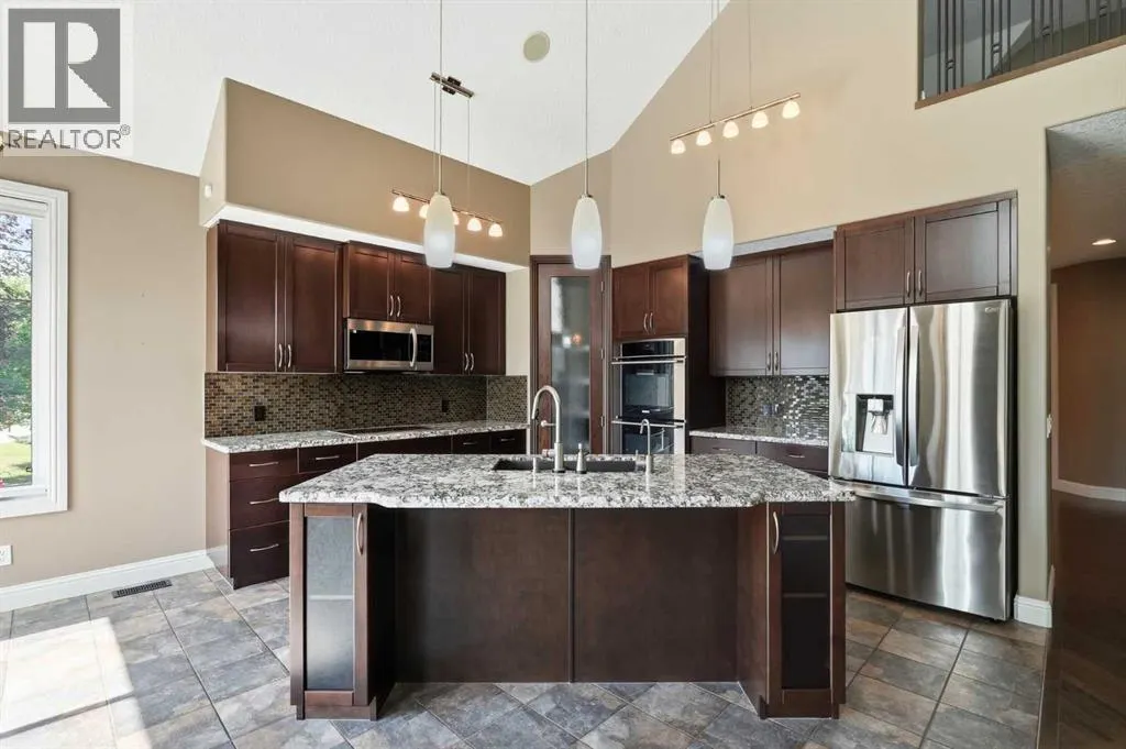 242 Cranleigh Place SE