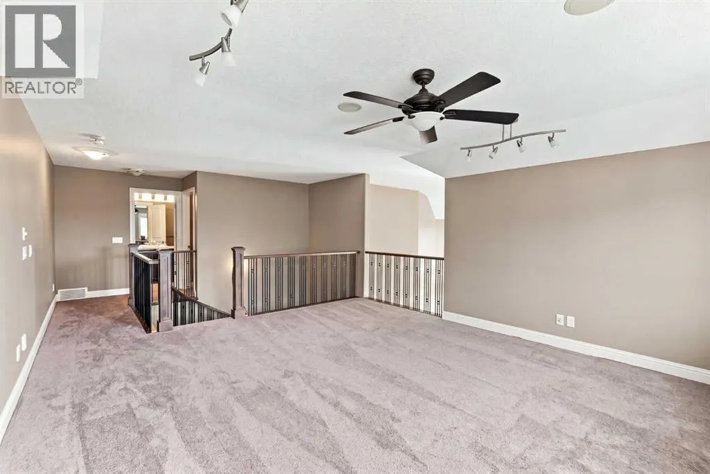 242 Cranleigh Place SE