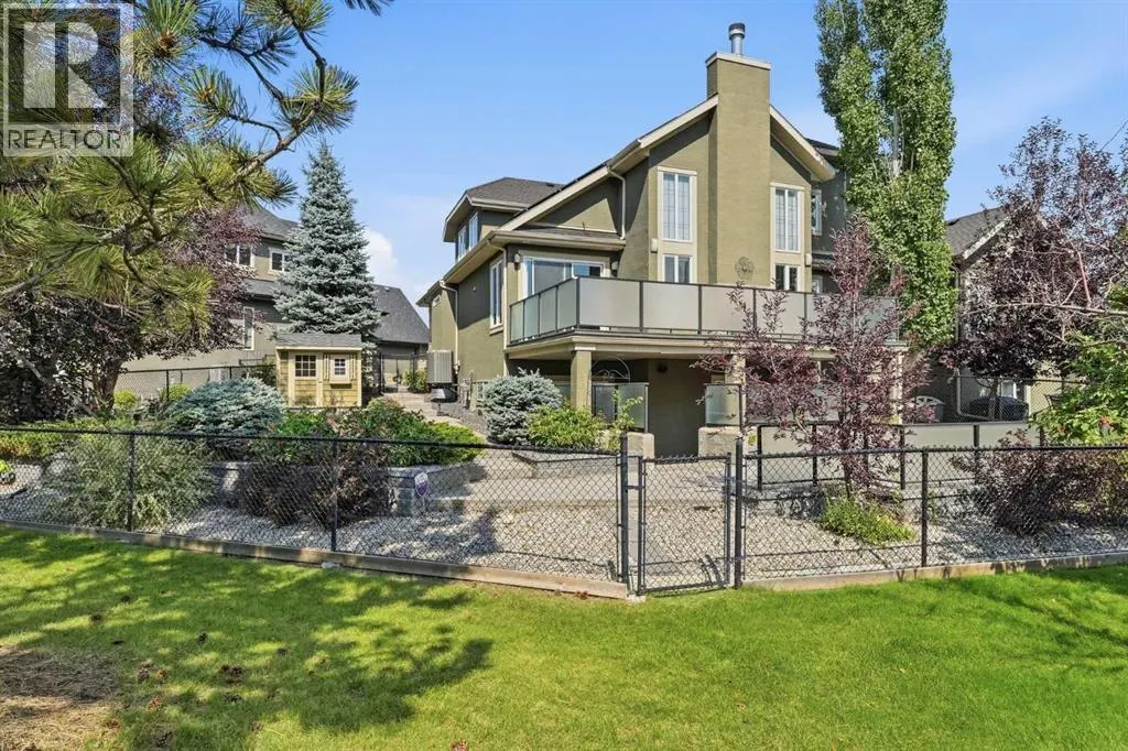 242 Cranleigh Place SE