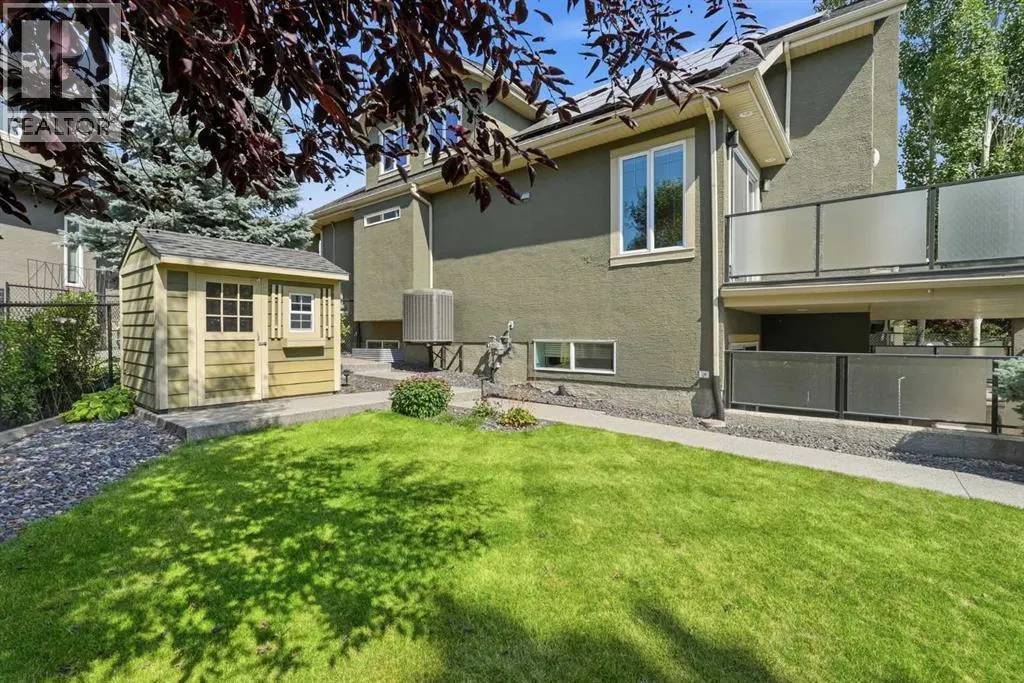 242 Cranleigh Place SE
