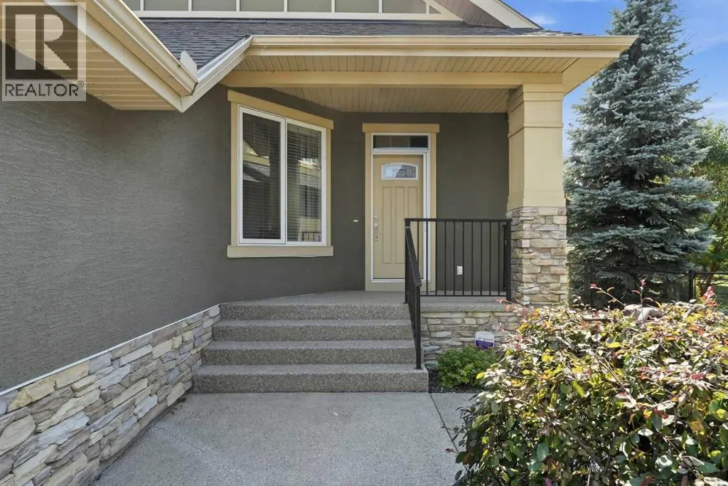 242 Cranleigh Place SE