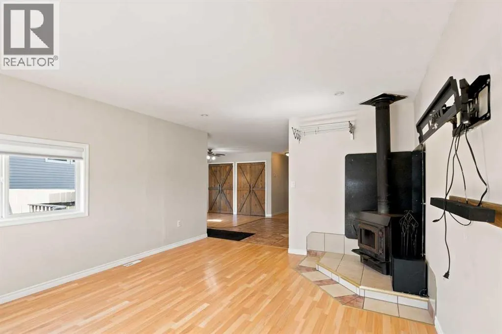 108 Grecian Place