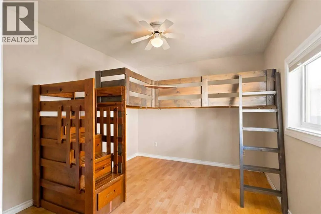 108 Grecian Place