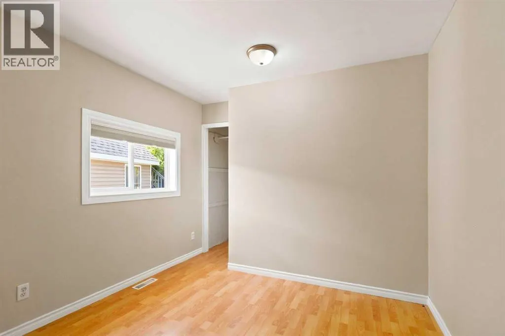108 Grecian Place
