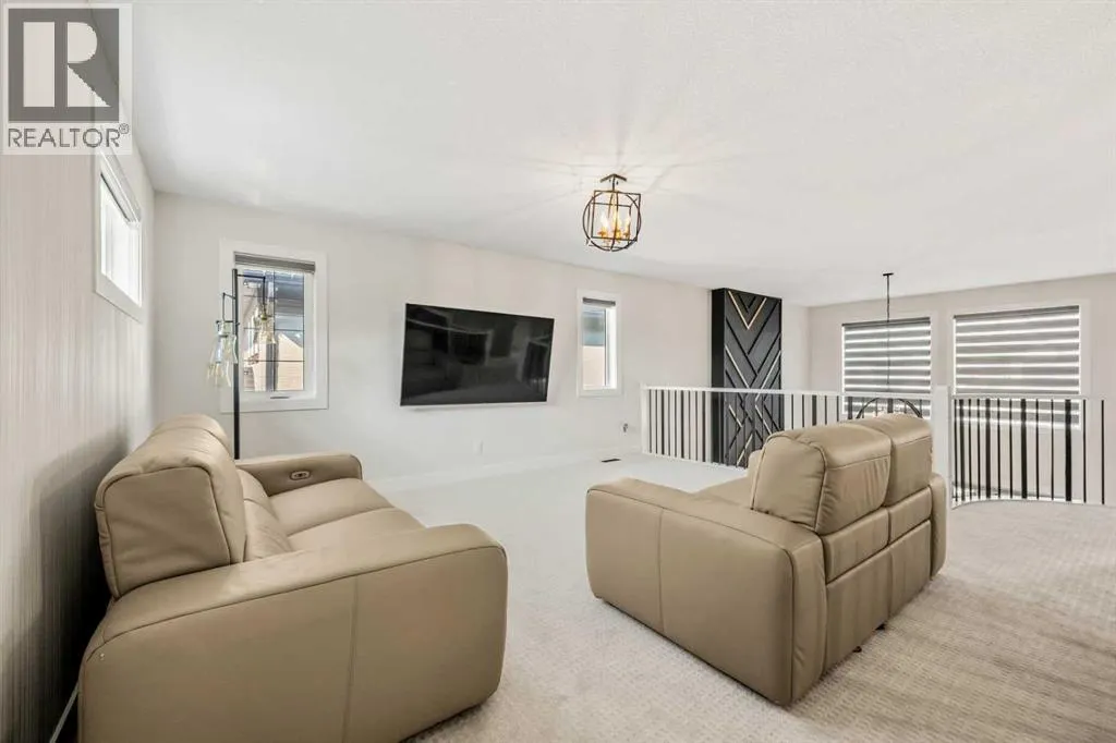 291 Legacy Mount SE