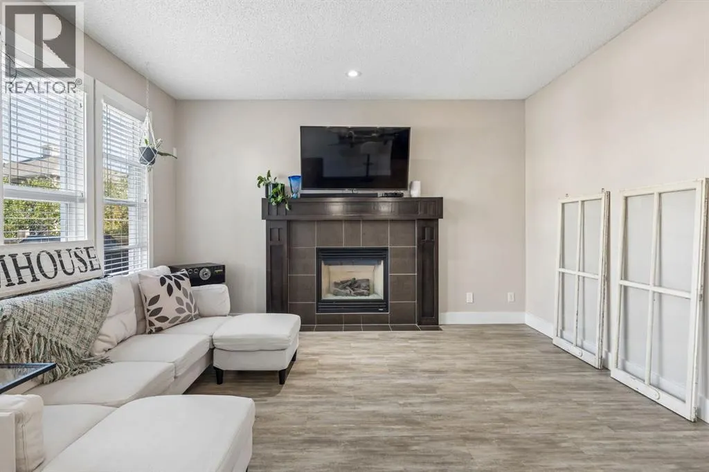 45 Mahogany Terrace SE