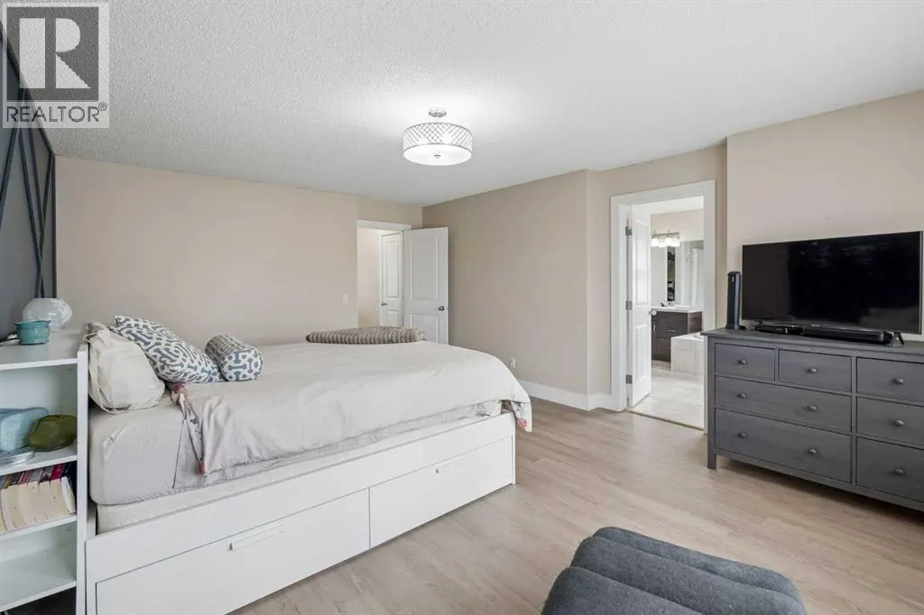 45 Mahogany Terrace SE