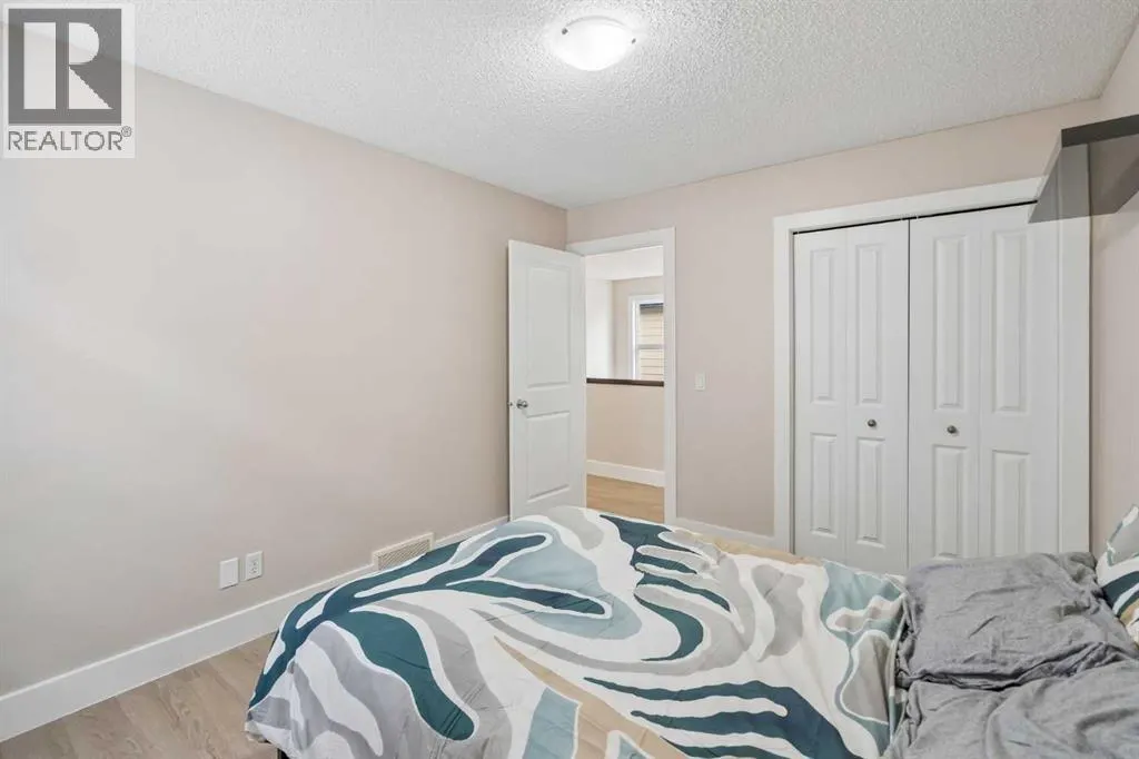 45 Mahogany Terrace SE