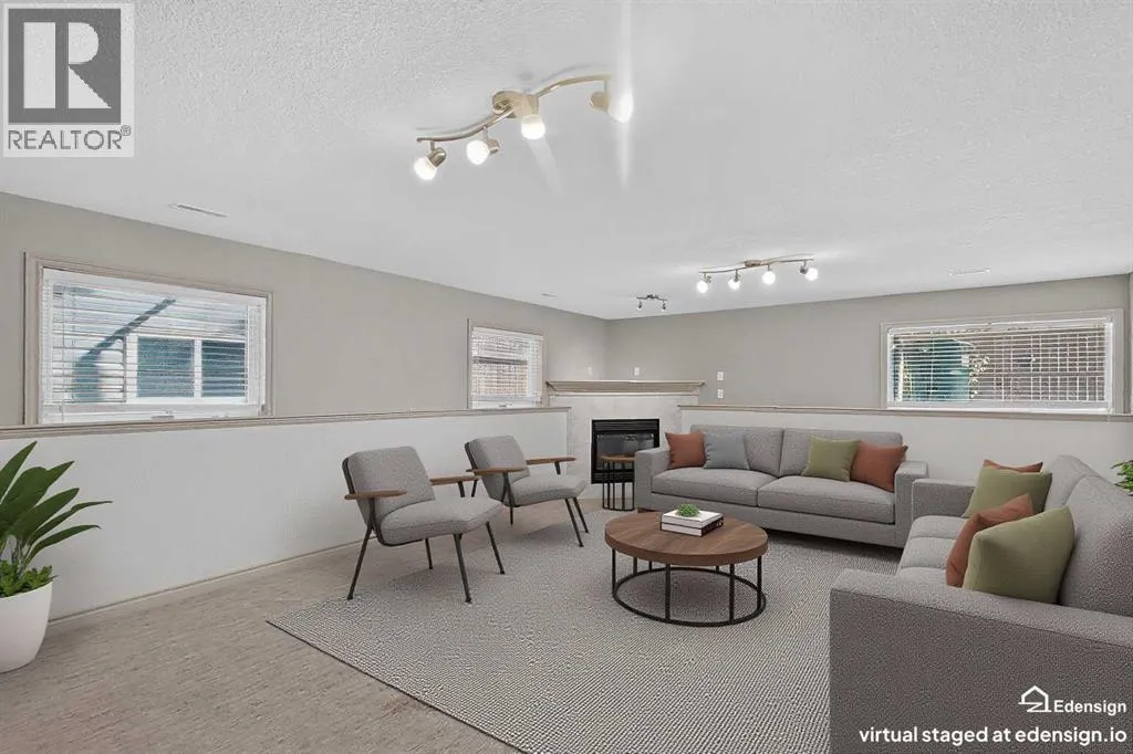 36 Kodiak Boulevard N