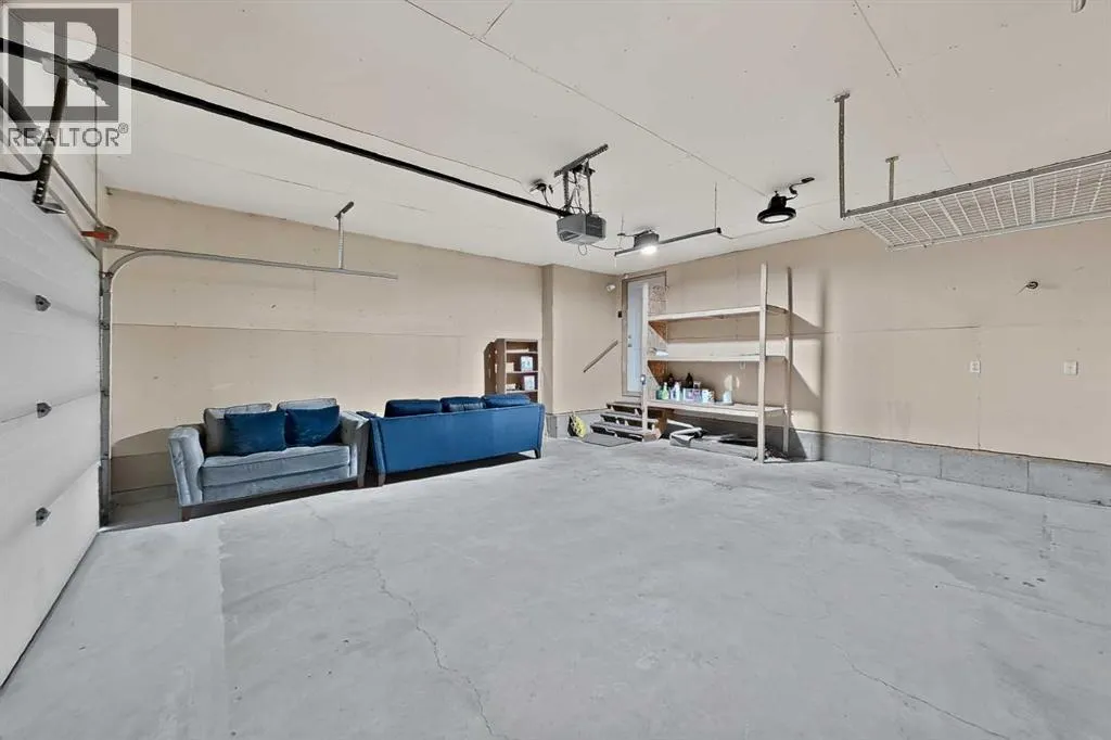 36 Kodiak Boulevard N