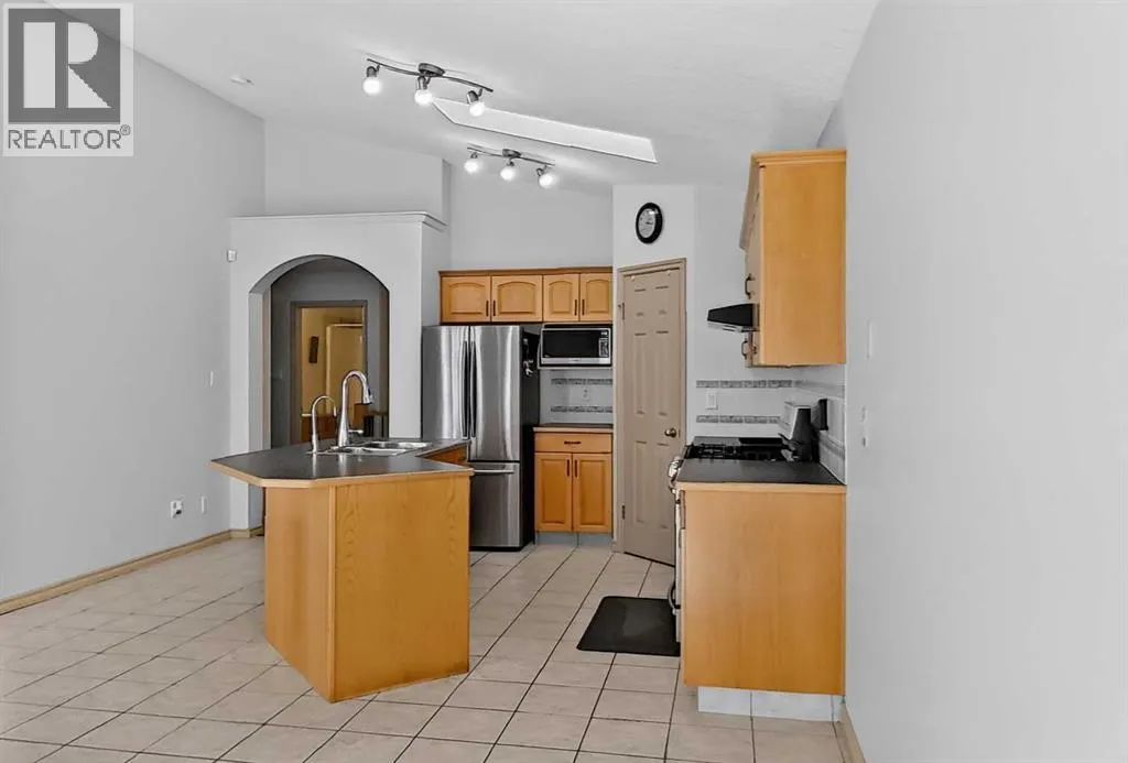 36 Kodiak Boulevard N