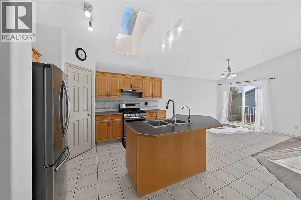 36 Kodiak Boulevard N