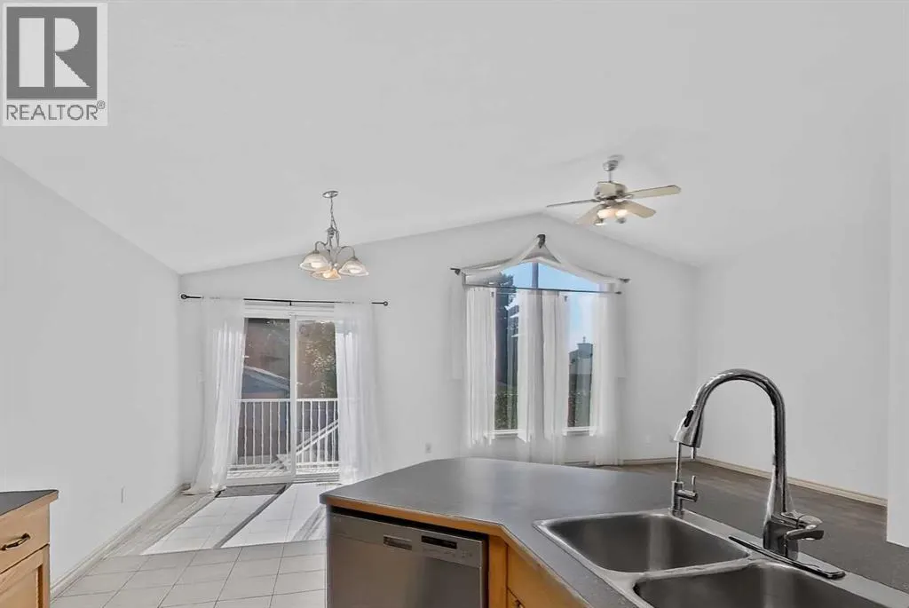 36 Kodiak Boulevard N