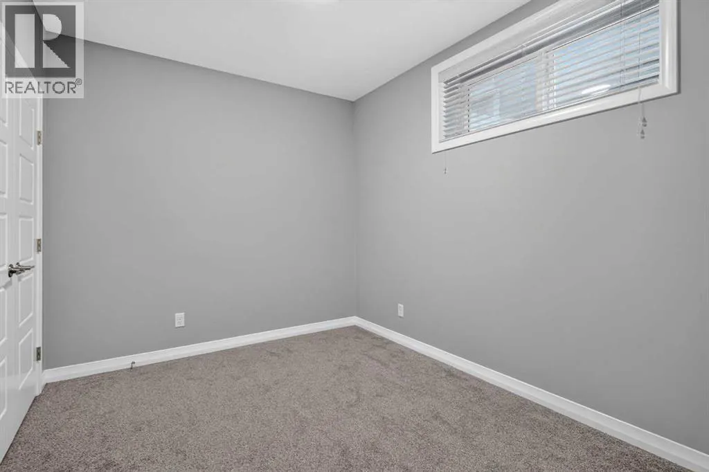 237 Masters Road SE