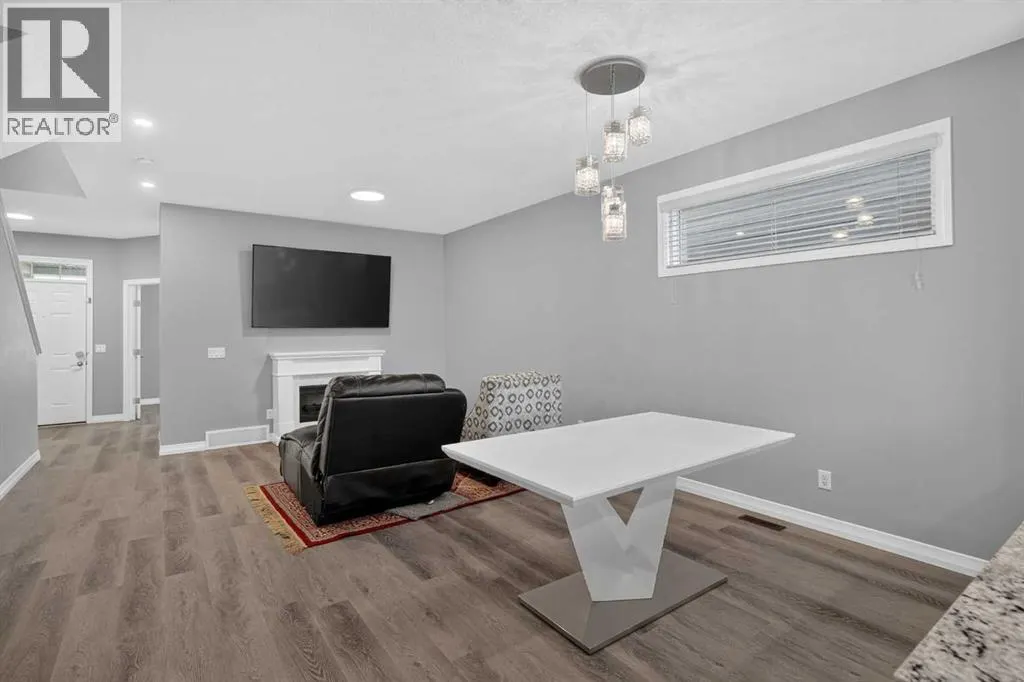 237 Masters Road SE